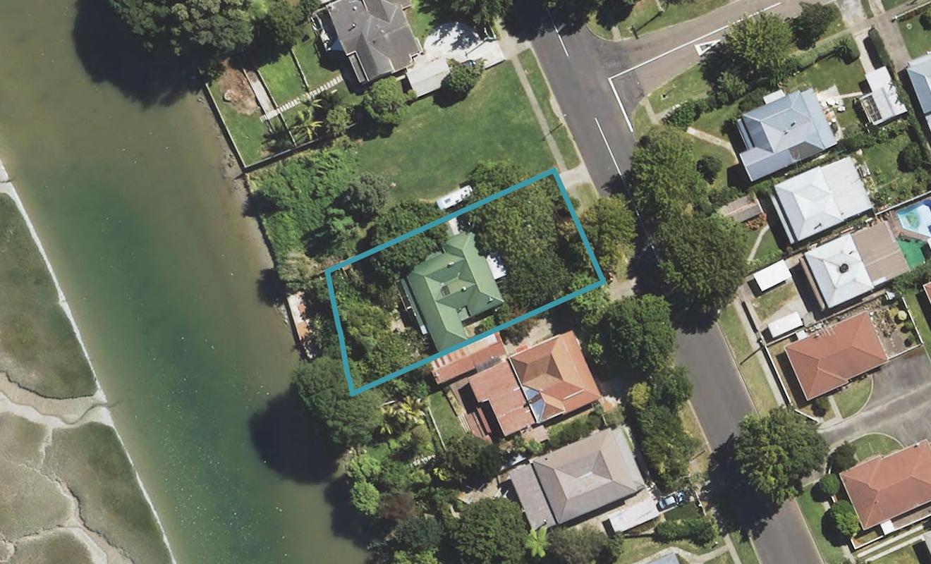58 Stout Street, Whataupoko, Gisborne - Carousel 1