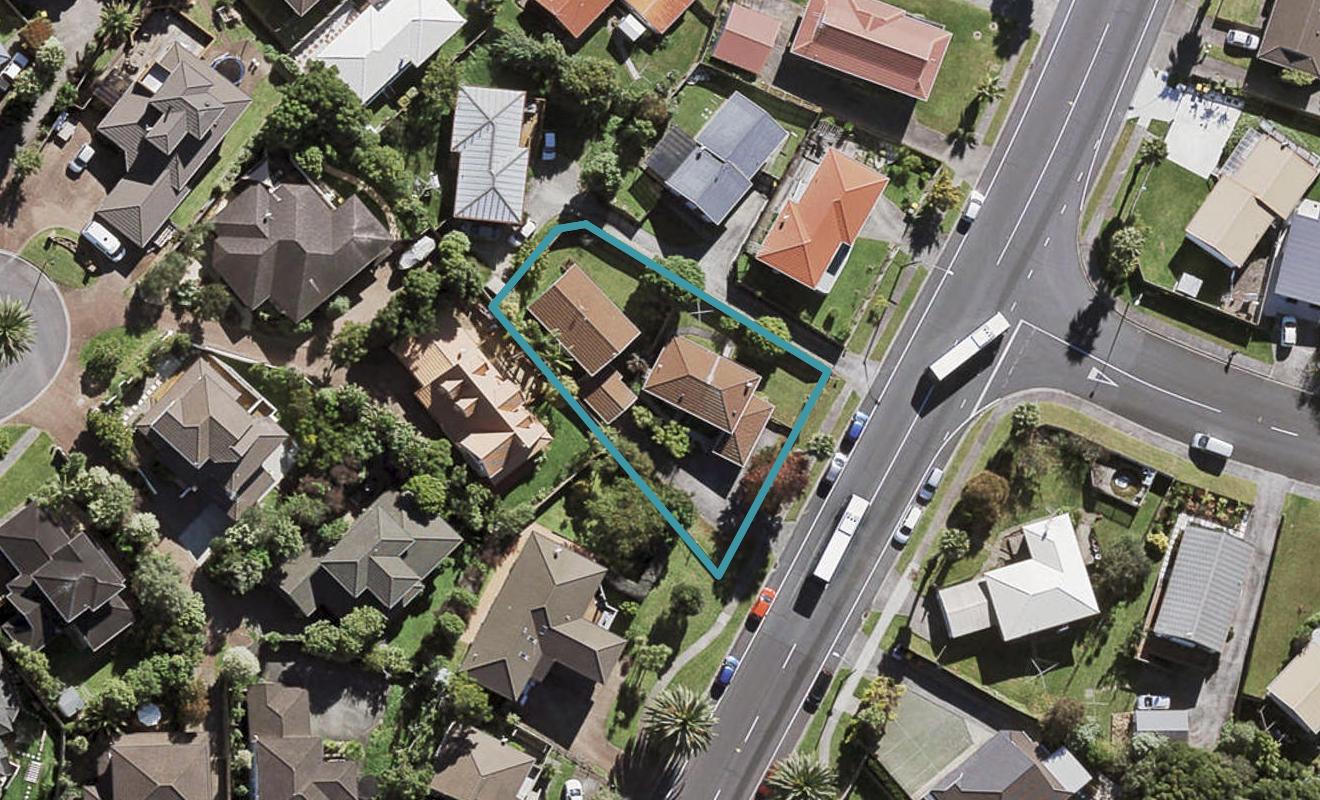 1/49 Caribbean Drive, Unsworth Heights, Auckland - Carousel 1
