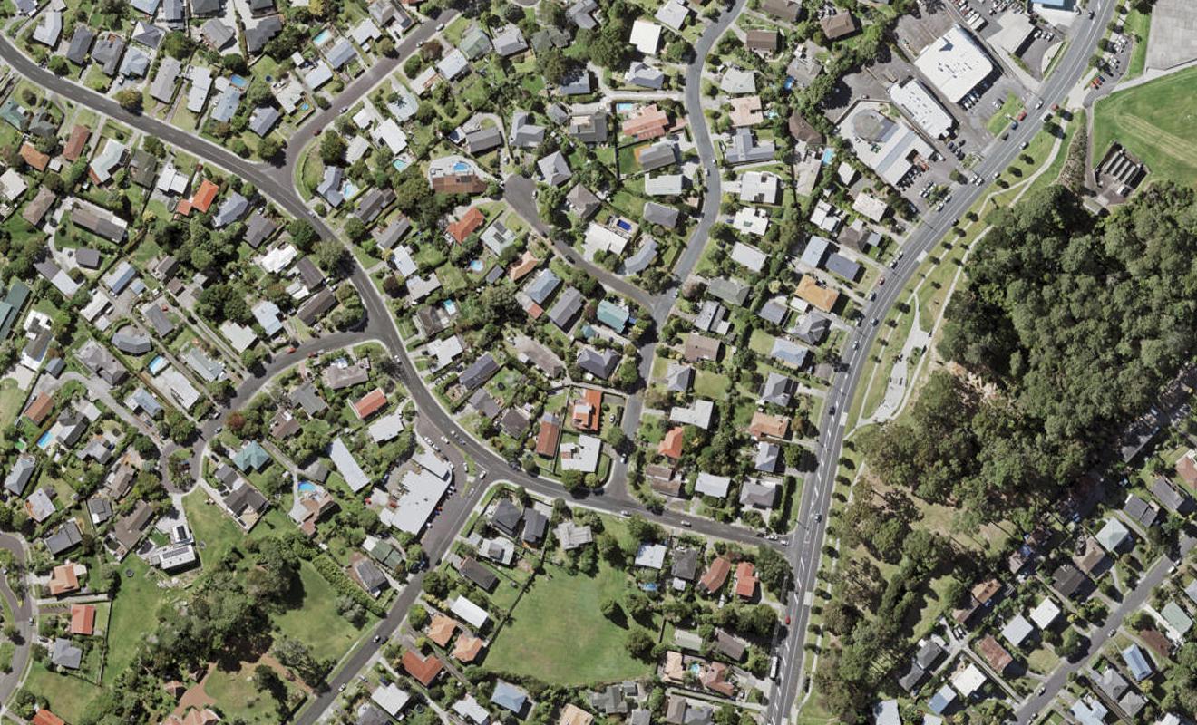 8B Catalina Crescent, Forrest Hill, Auckland - Carousel 1