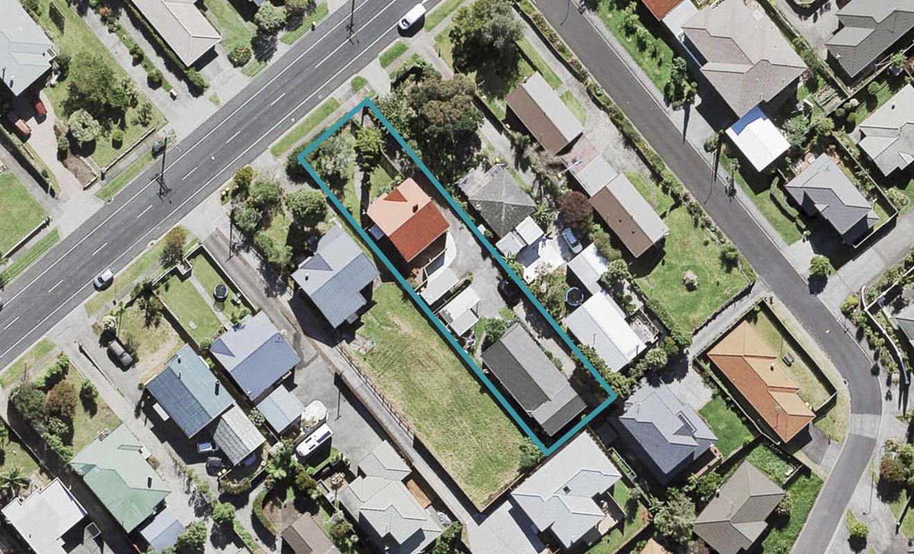 2/110 Hutchinson Avenue, New Lynn, Auckland - Carousel 1