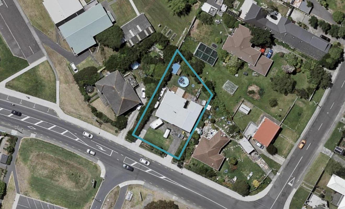 31 Raumati Road, Raumati Beach, Paraparaumu - Carousel 1