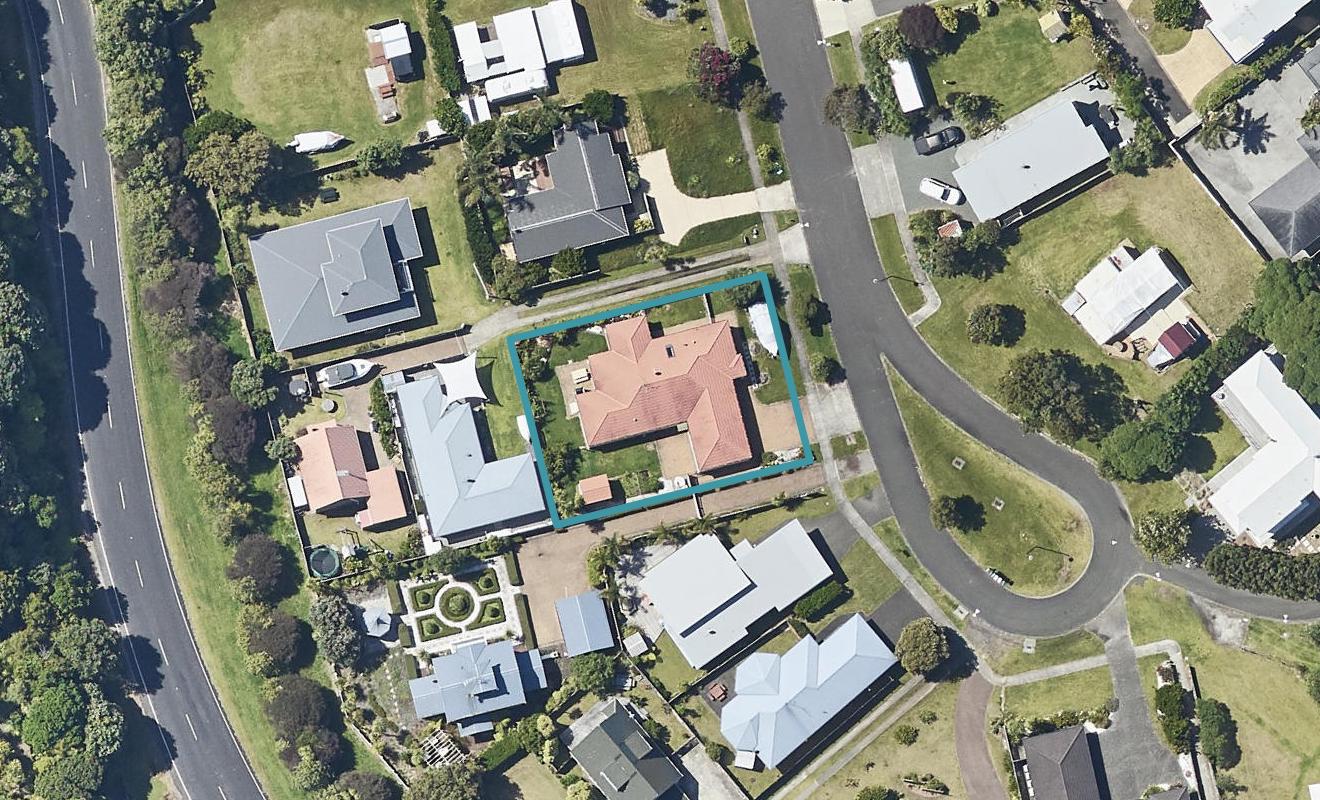 70 Bowentown Boulevard, Bowentown, Waihi Beach - Carousel 1