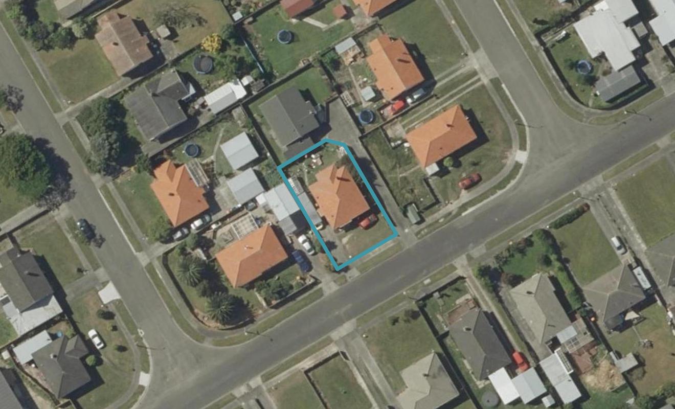 98 Clyde Crescent, Roslyn, Palmerston North - Carousel 1