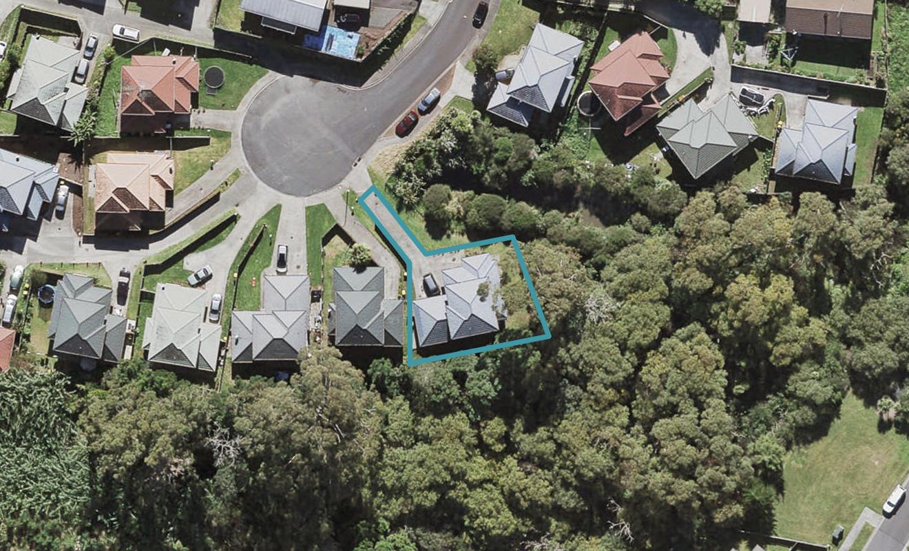 16 Elder Place, Massey, Auckland - Carousel 1