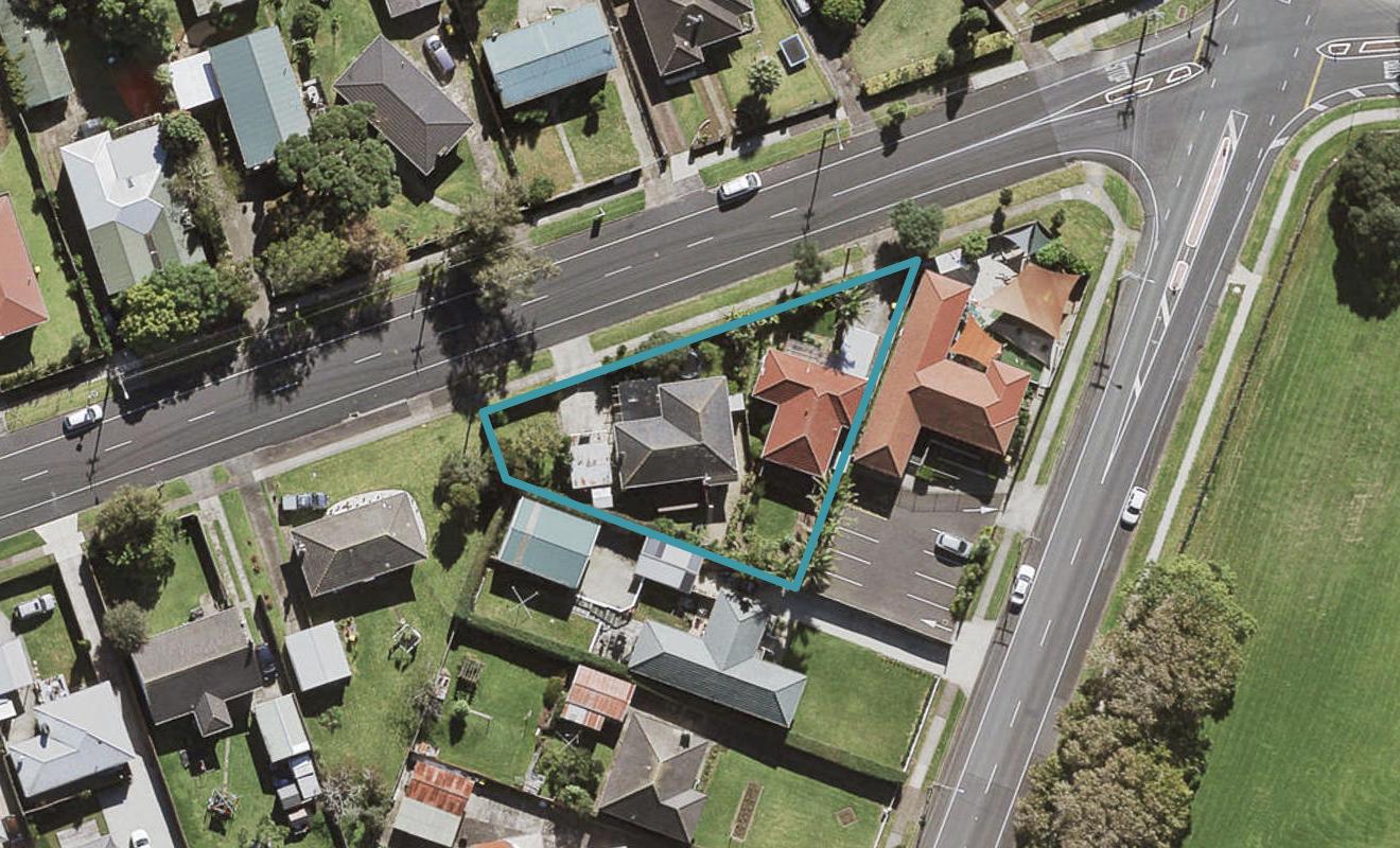 1/66 Miller Road, Mangere Bridge, Auckland - Carousel 1