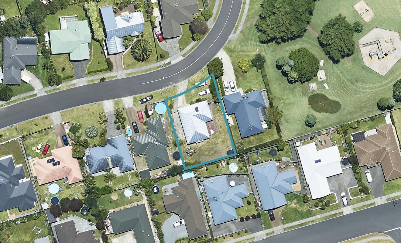 43 Pelorus Street, Welcome Bay, Tauranga - Carousel 1