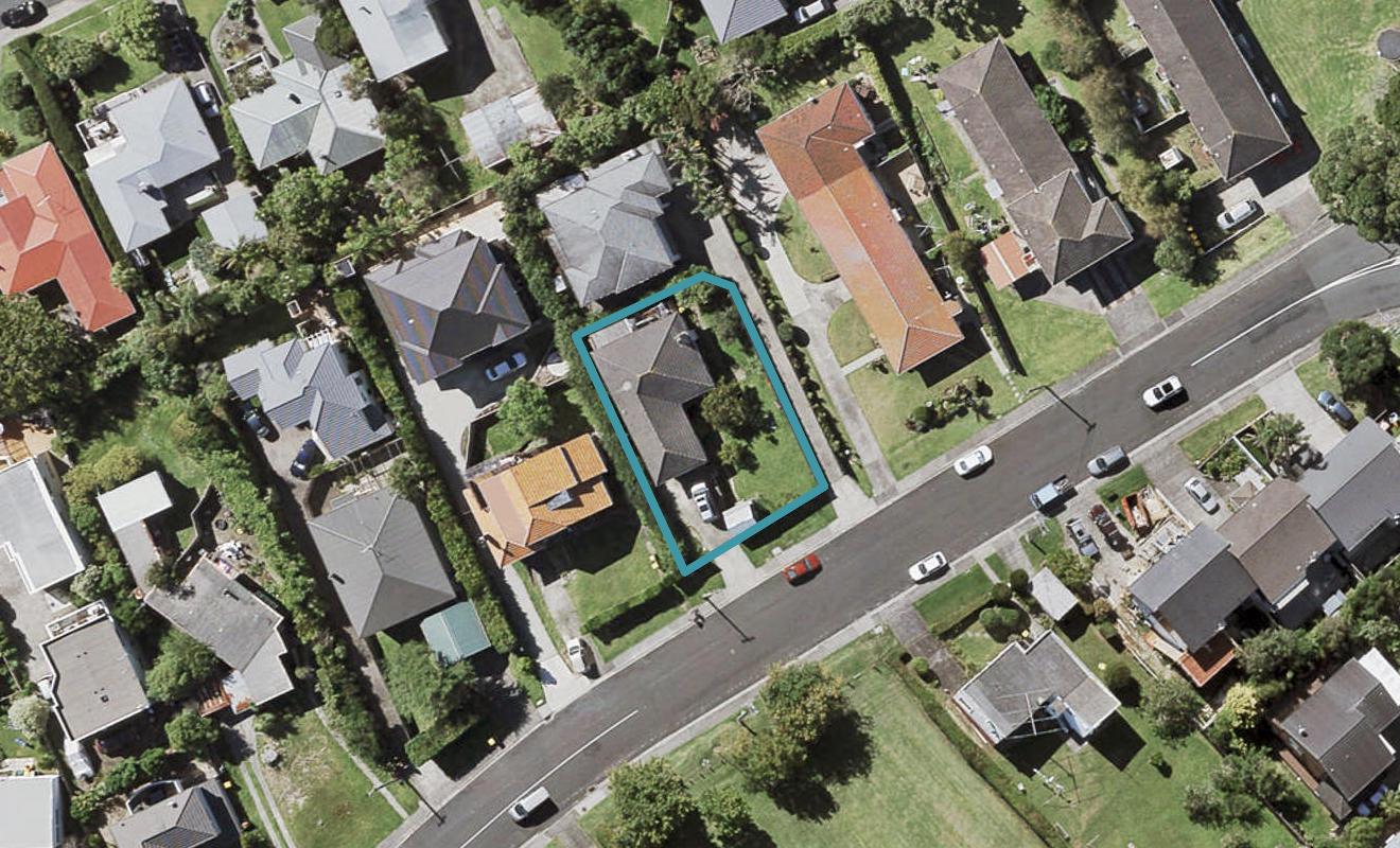 3/5 Marsh Avenue, Forrest Hill, Auckland - Carousel 1