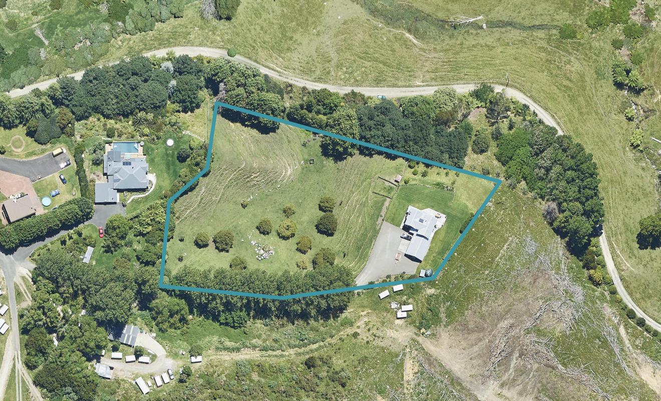 220C Waikite Road, Welcome Bay, Tauranga - Carousel 1