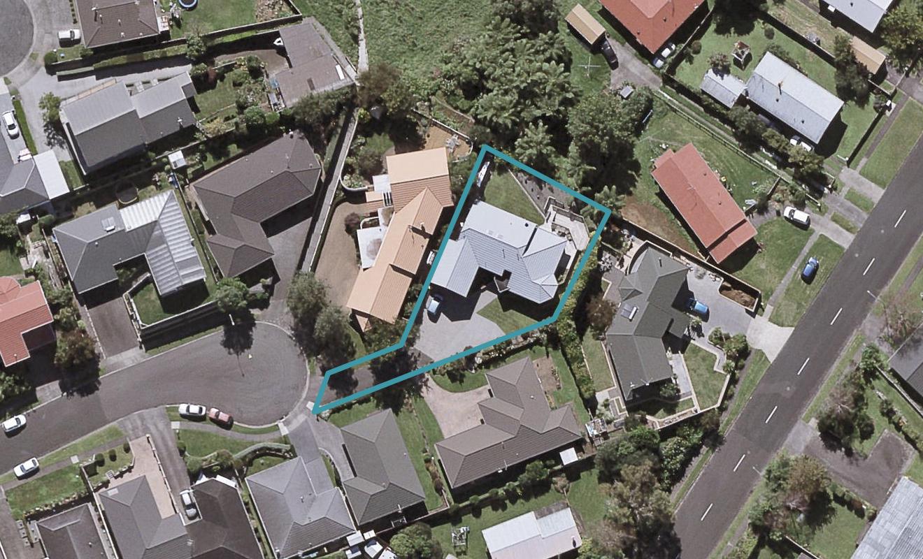 16B Sandel Rise, Merrilands, New Plymouth - Carousel 1