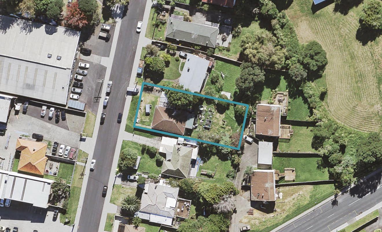 7 Kahika Road, Birkdale, Auckland - Carousel 1