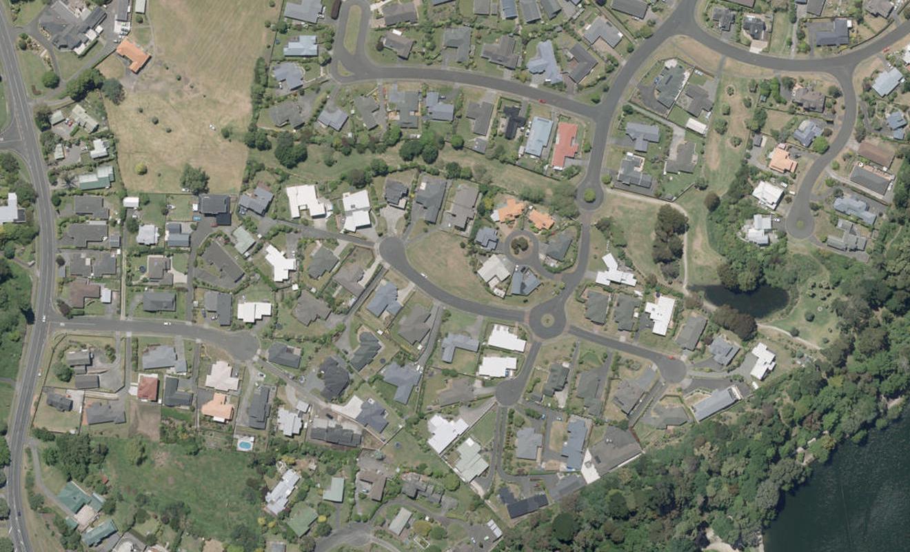 2 Cotswolds Close, Otamatea, Whanganui - Carousel 1