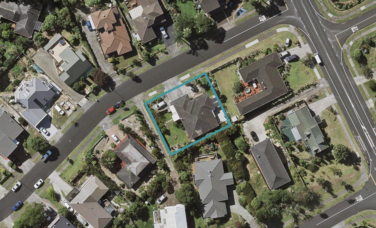 4 Ewhurst Place, Goodwood Heights, Auckland - Carousel 1