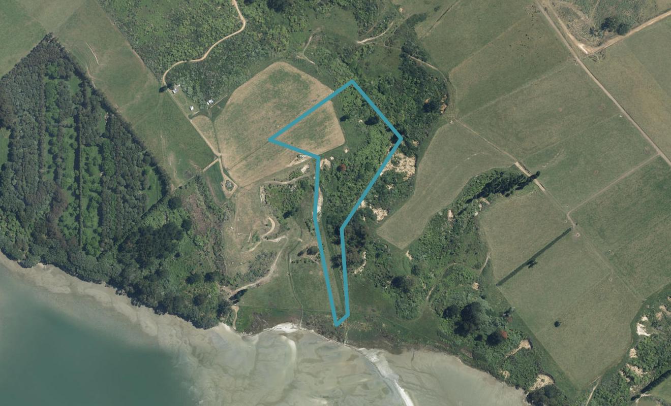 83 Matakana Road, MATAKANA ISLAND - Carousel 1