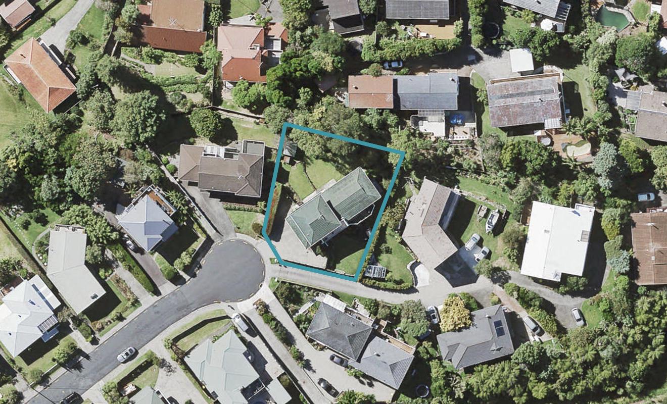 2/14 Tudor Place, Mairangi Bay, Auckland - Carousel 1