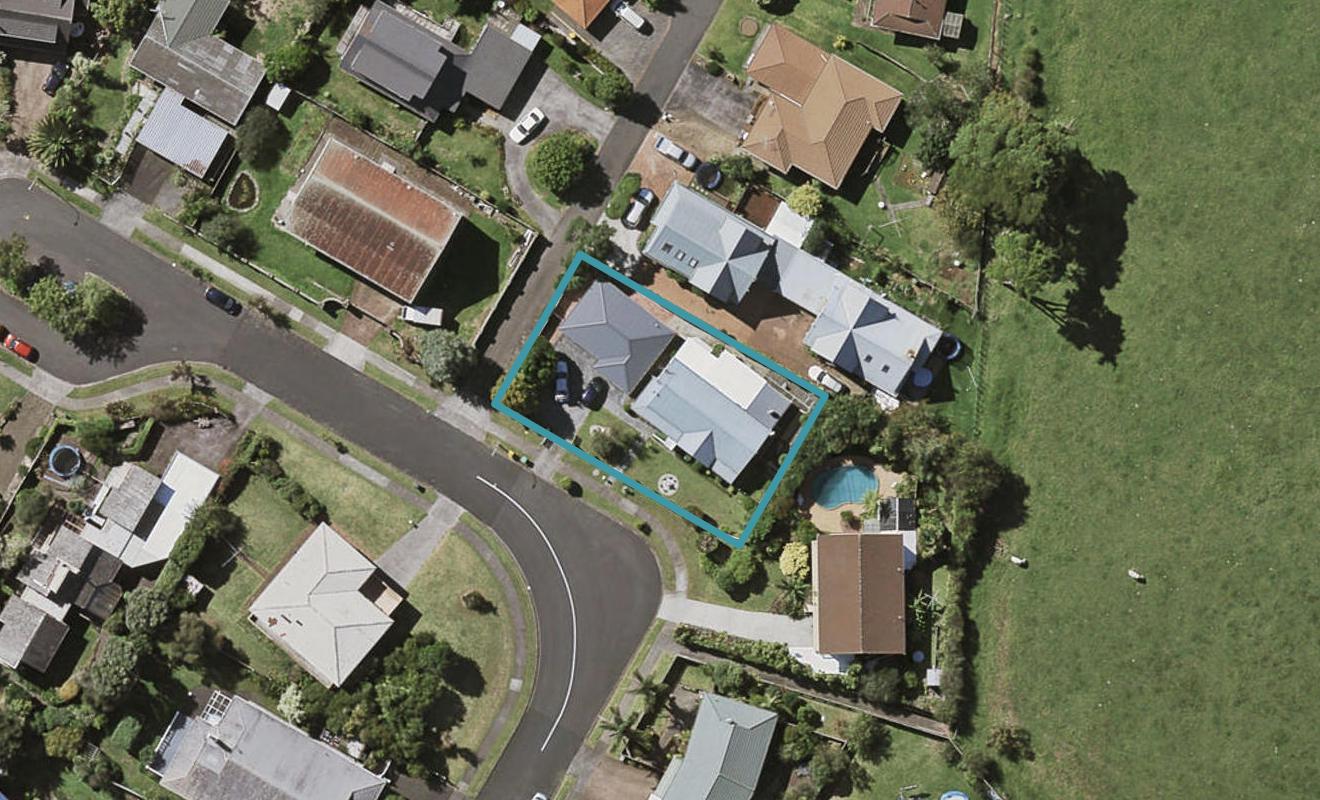 15 Hurstbourn Priors, Goodwood Heights, Auckland - Carousel 1