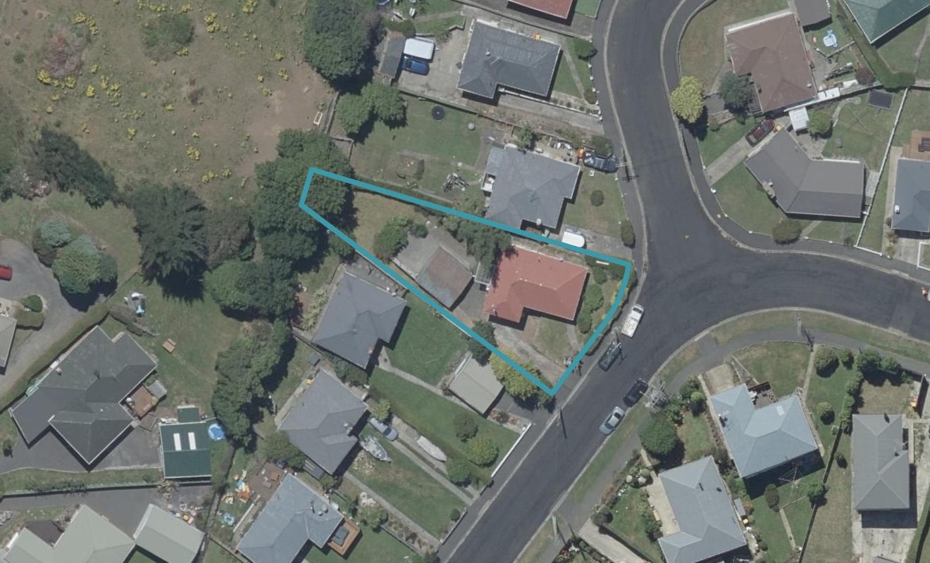 19 Gilkison Street, Halfway Bush, Dunedin - Carousel 1