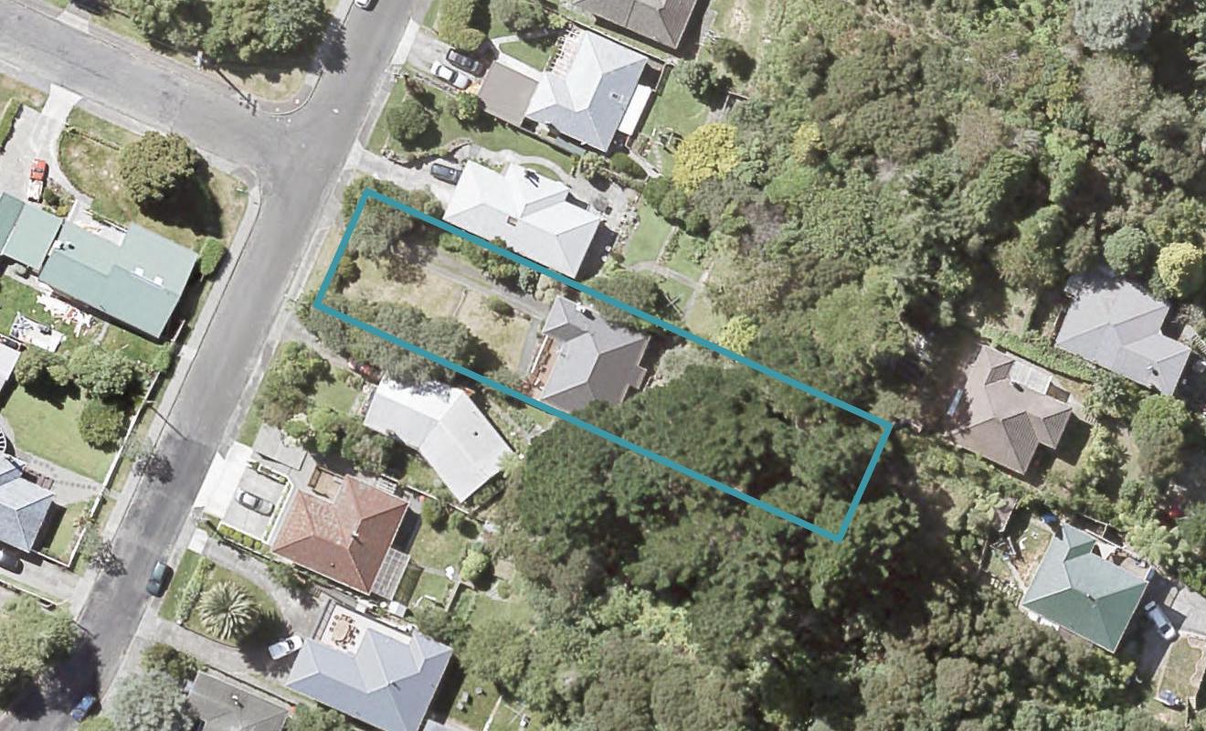 13 Holland Street, Wainuiomata, Lower Hutt - Carousel 1