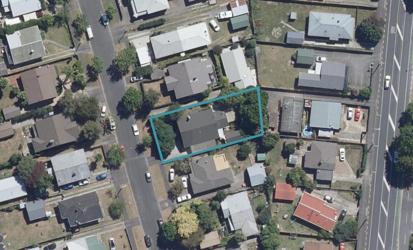 10 Saint Winifreds Avenue, Hamilton East, Hamilton - Carousel 1