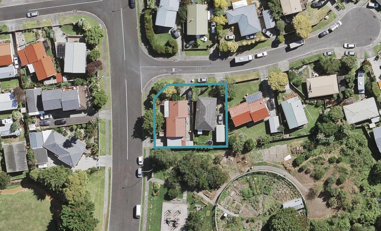 1 Cameron Place, Ranui, Auckland - Carousel 1