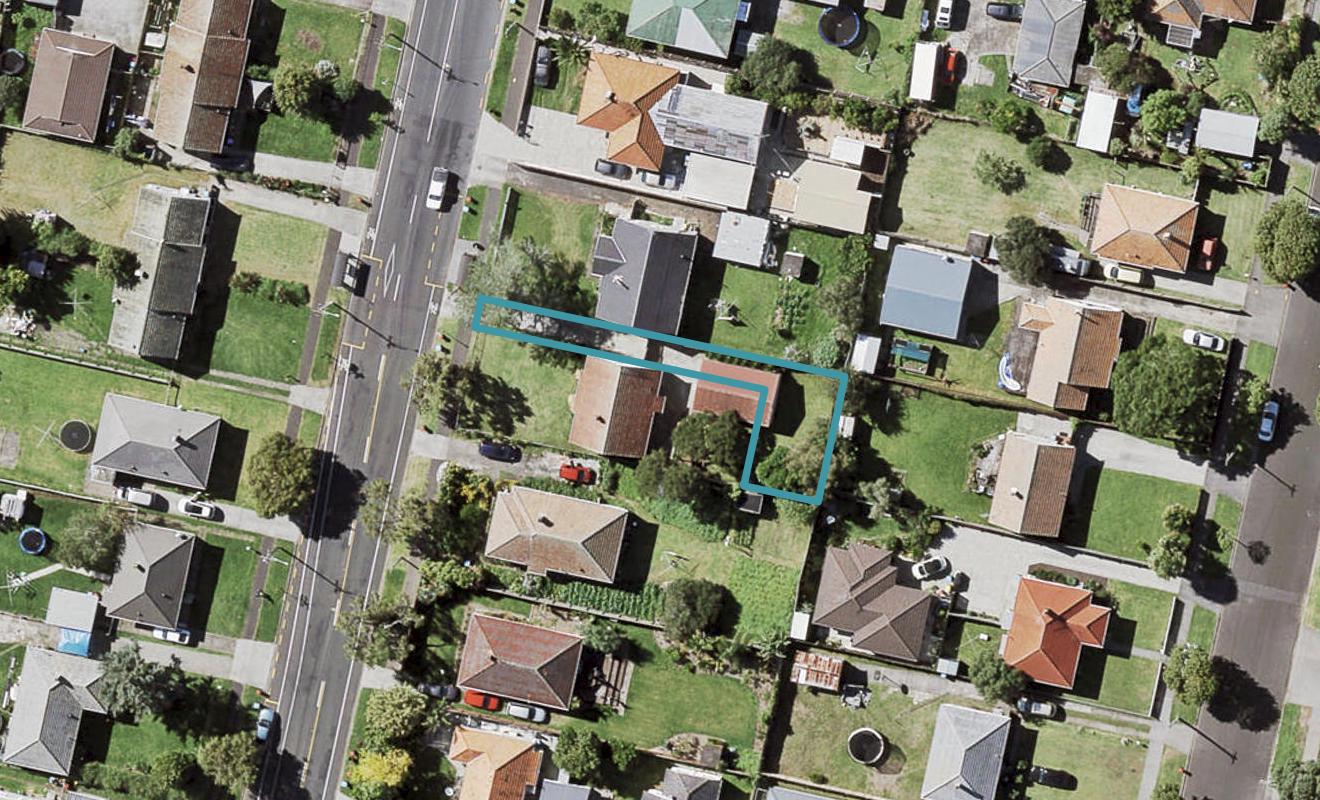 10F Erima Avenue, Point England, Auckland - Carousel 1