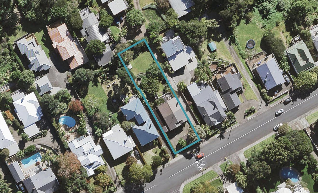 42 Maritime Terrace, Birkenhead, Auckland - Carousel 1
