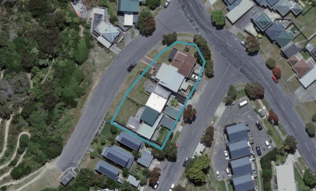 111 Kaikoura Street, Maupuia, Wellington - Carousel 1