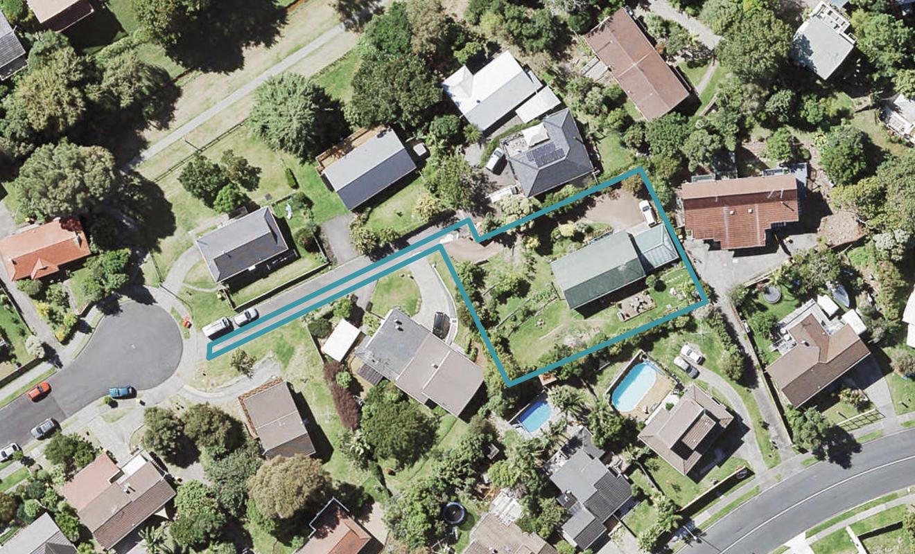 14 Mistletoe Place, Browns Bay, Auckland - Carousel 1