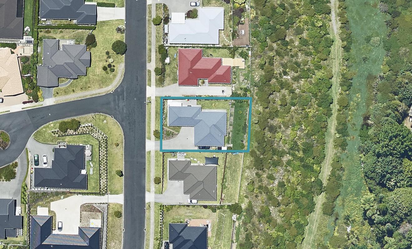 56 Utopia Park Heights, Welcome Bay, Tauranga - Carousel 1