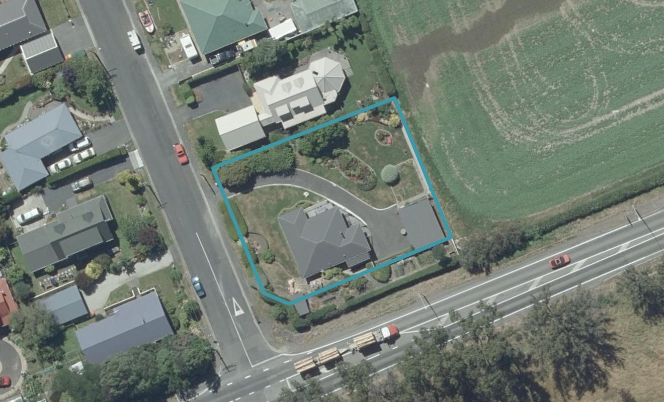 2 Elizabeth Avenue, East Taieri, Mosgiel - Carousel 1