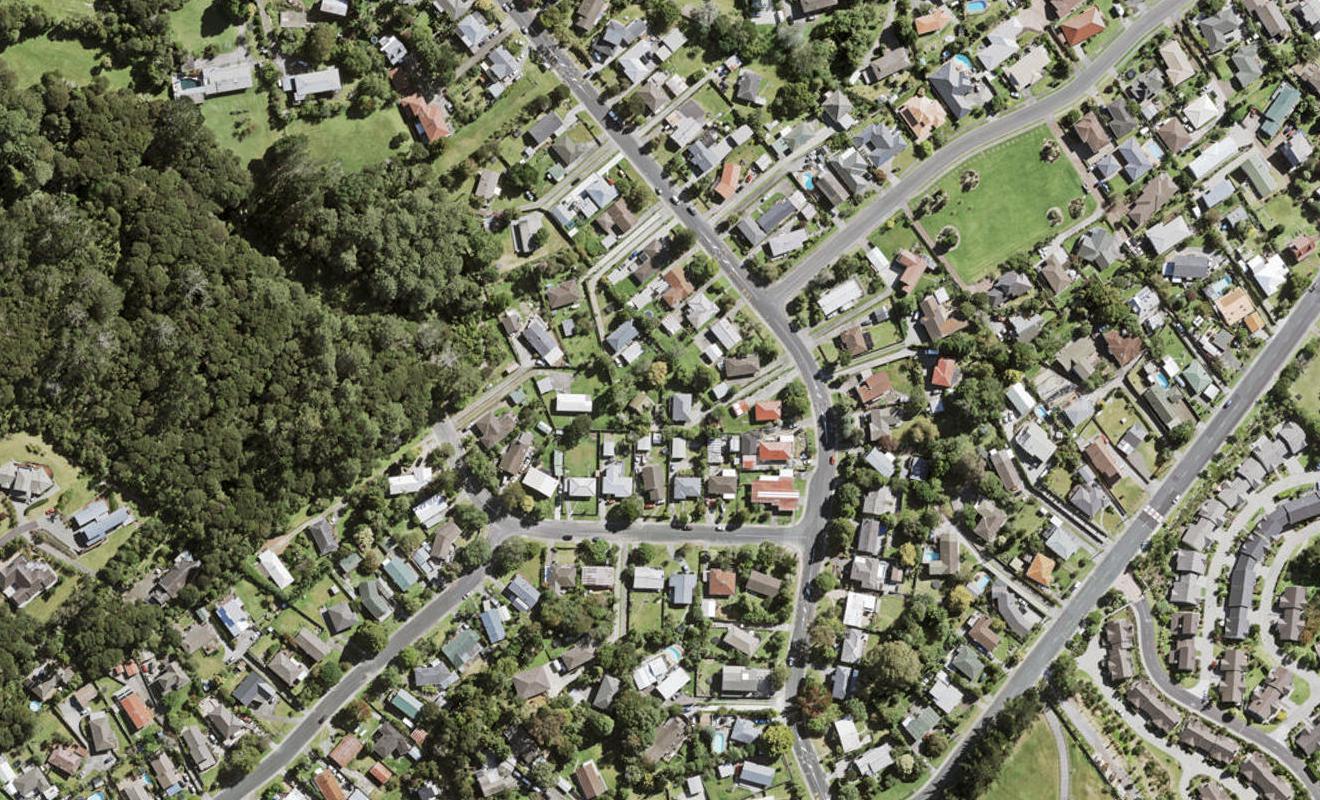 1/24 Castleford Street, Green Bay, Auckland - Carousel 1