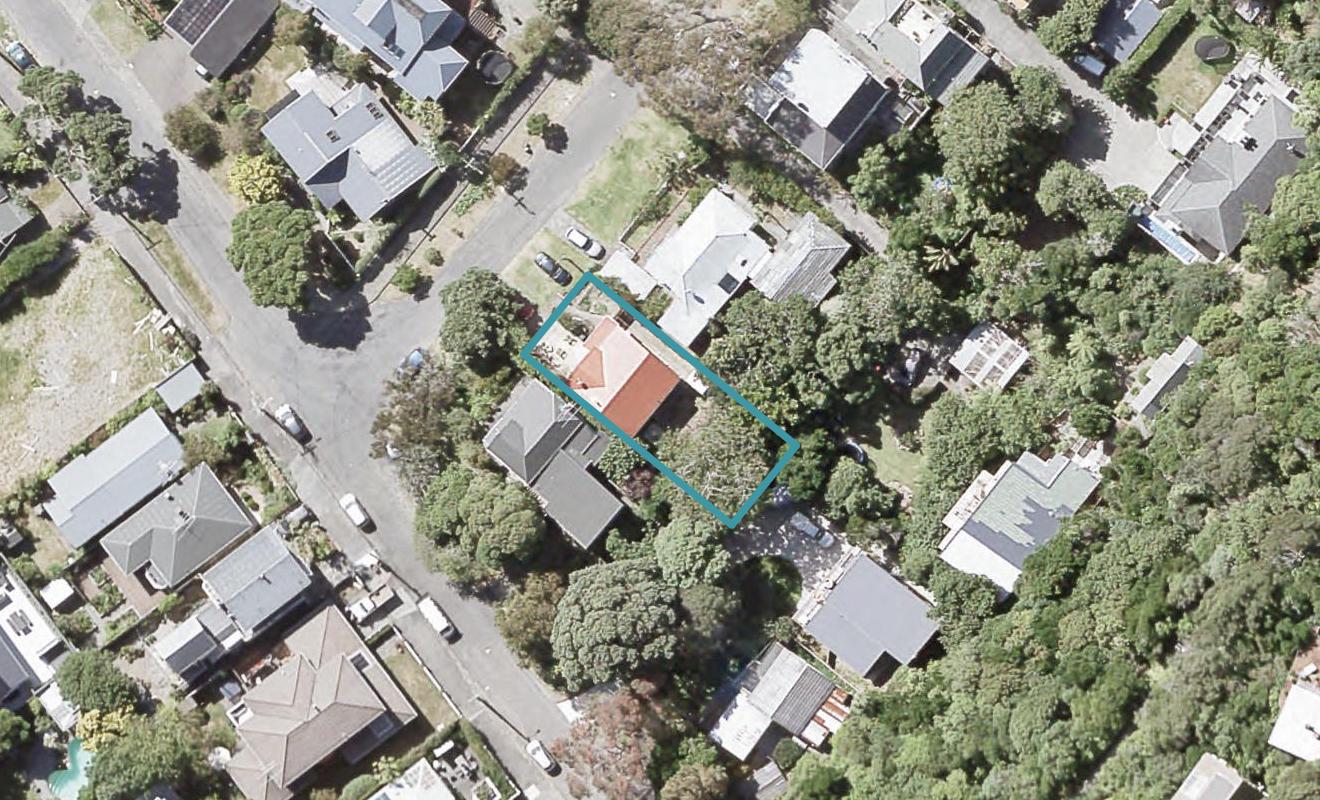 4 Mahoe Street, Eastbourne, Lower Hutt - Carousel 1