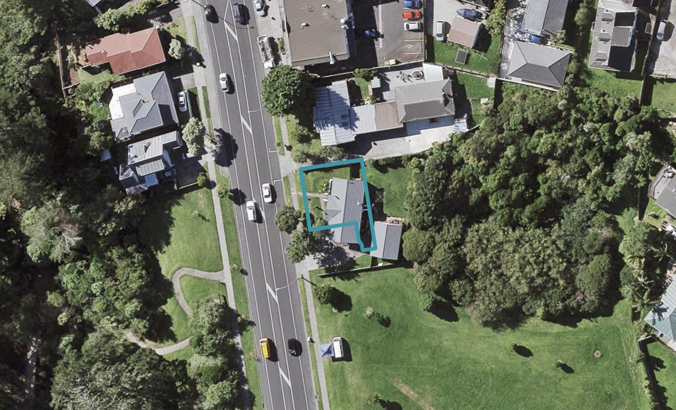 172A Aviemore Drive, Highland Park, Auckland - Carousel 1