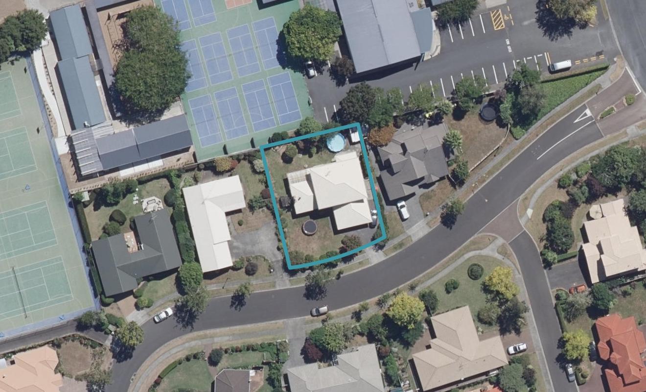 4 Piccadilly Lane, Hillcrest, Hamilton - Carousel 1