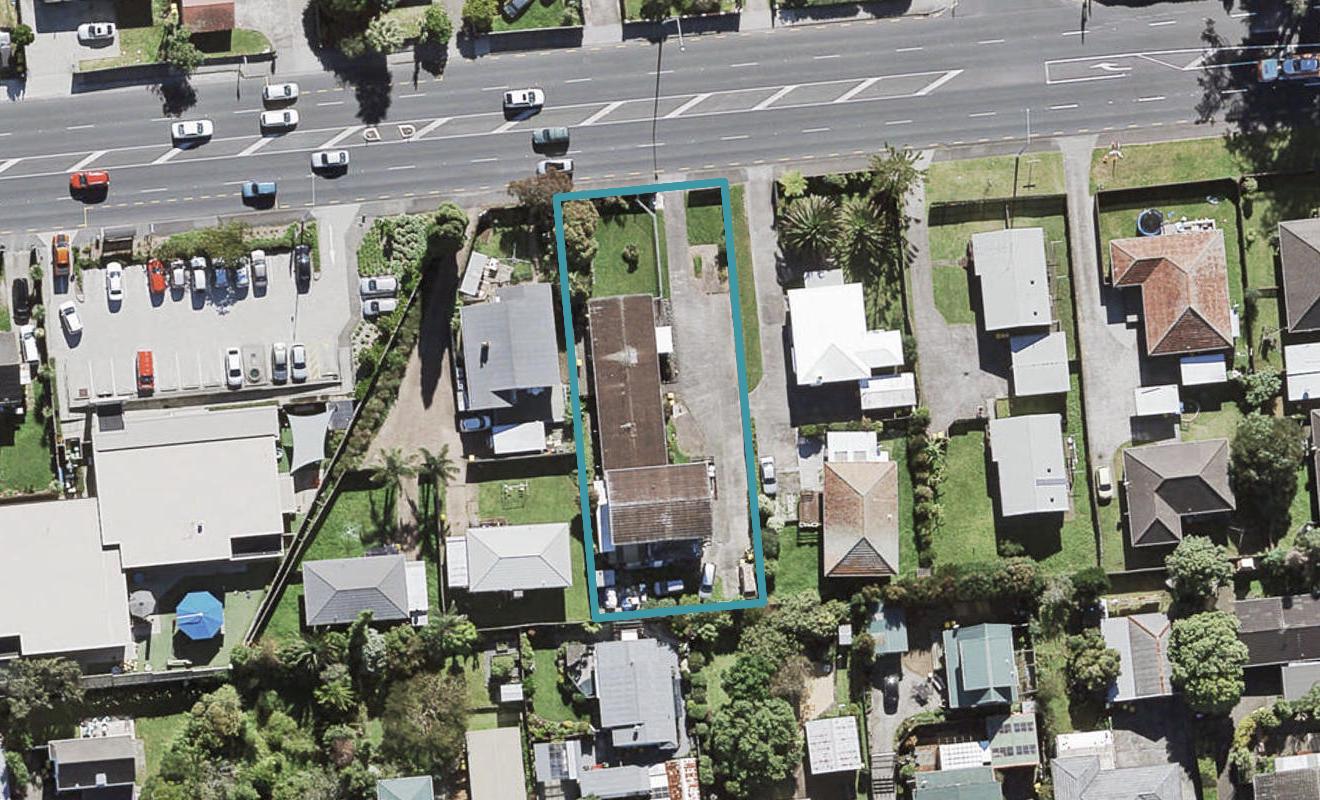 1/3172 Great North Road, New Lynn, Auckland - Carousel 1