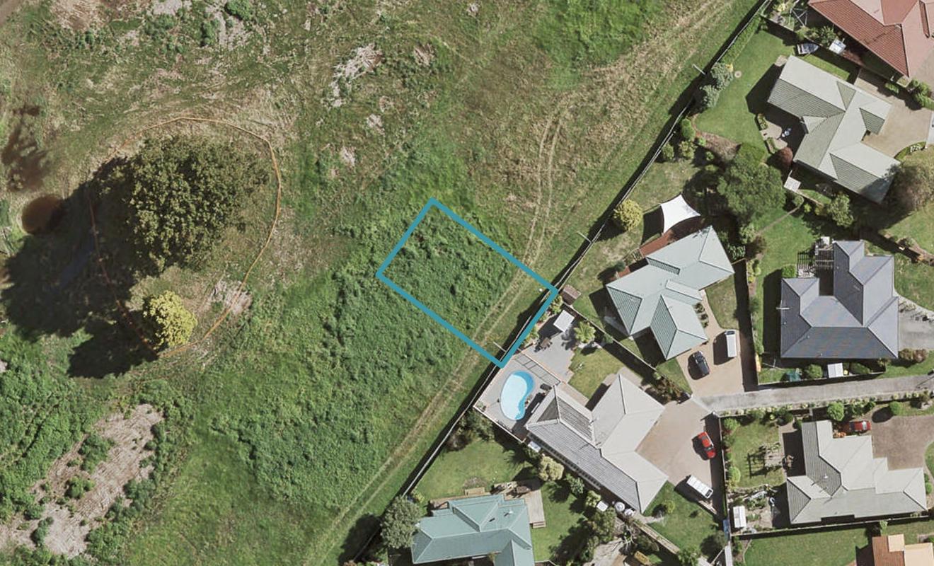 44 Waituarua Drive, Takanini, Auckland - Carousel 1