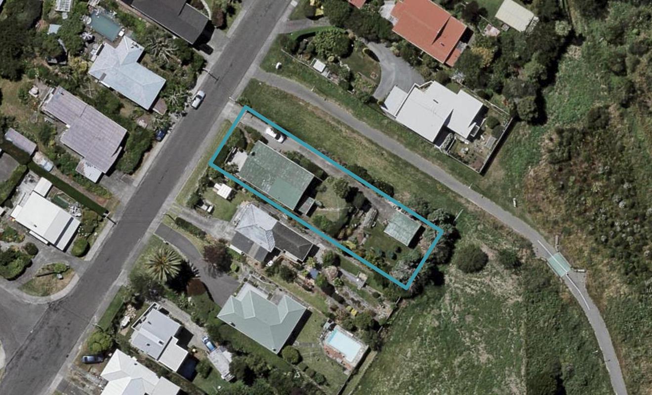 56 Kiwi Road, Raumati Beach, Paraparaumu - Carousel 1