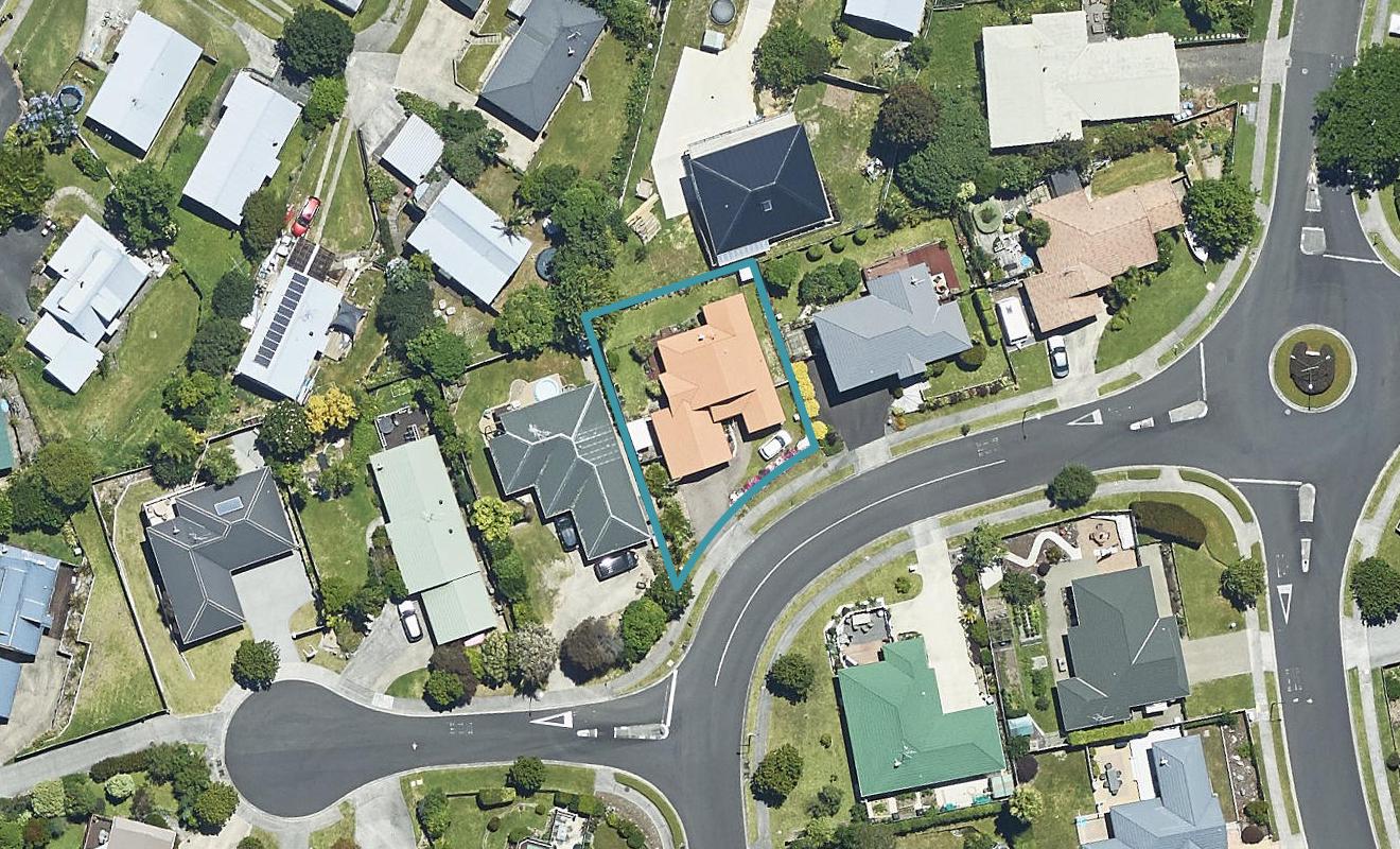 6 Solander Drive, Welcome Bay, Tauranga - Carousel 1