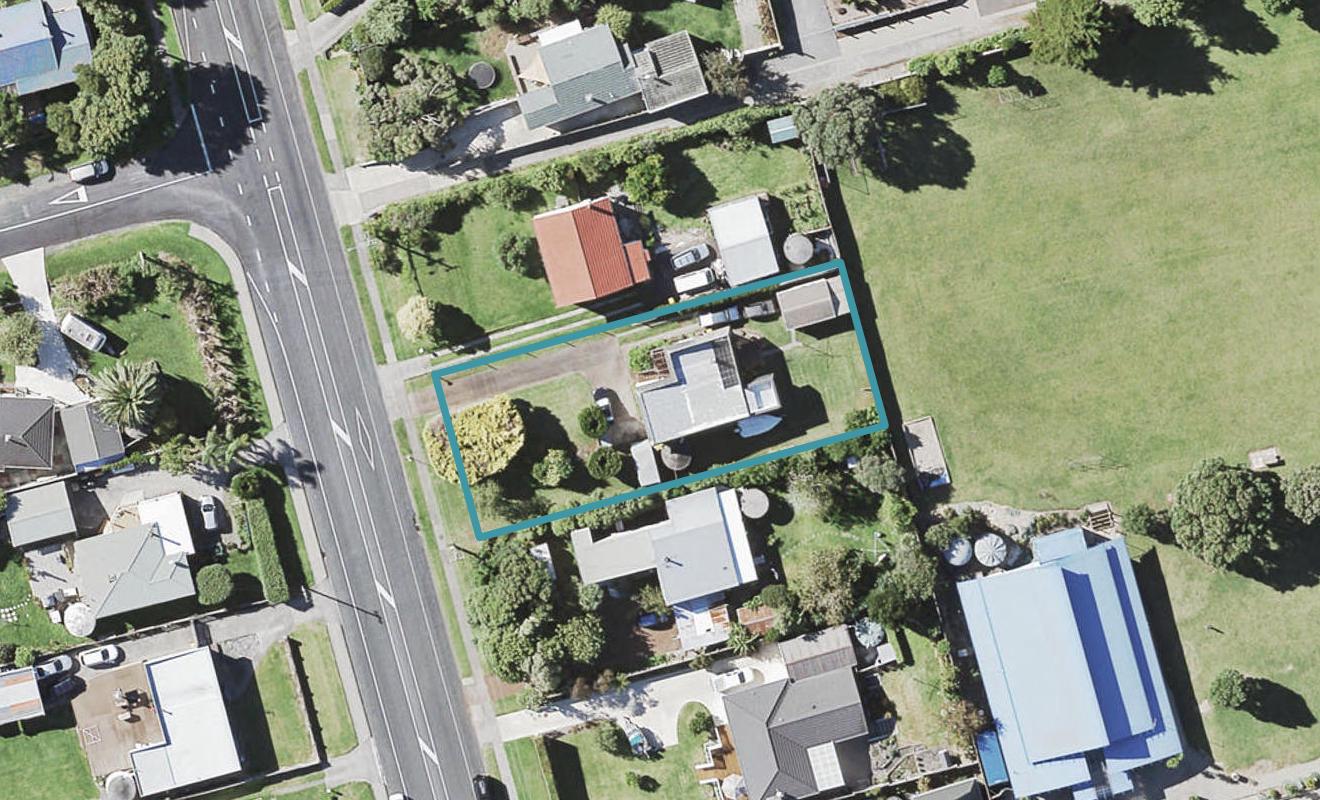25 Wakelin Road, Beachlands, Auckland - Carousel 1