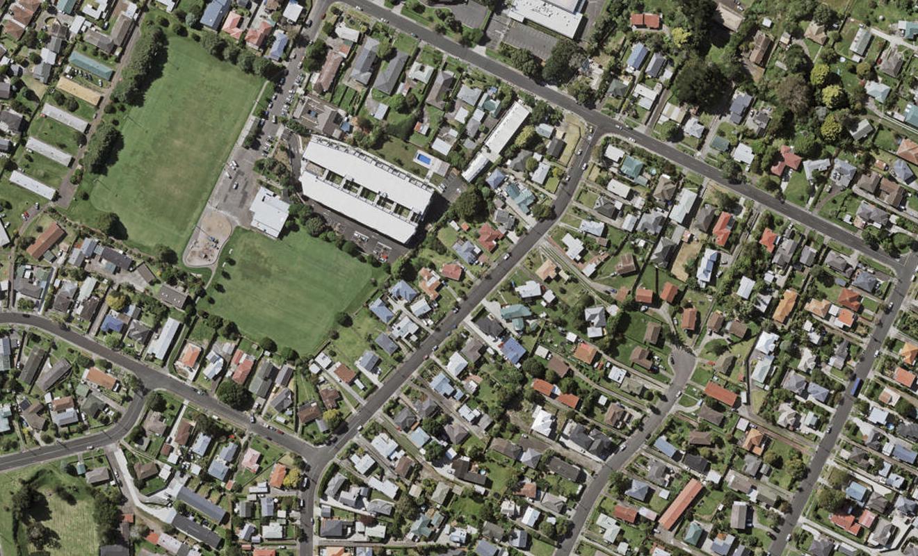 13 Boakes Road, Mount Wellington, Auckland - Carousel 1