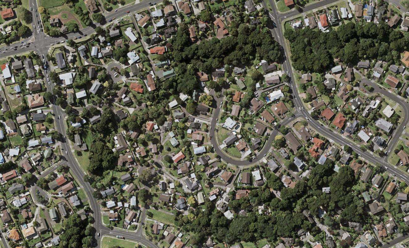 38 Kingsclere Place, Goodwood Heights, Auckland - Carousel 1