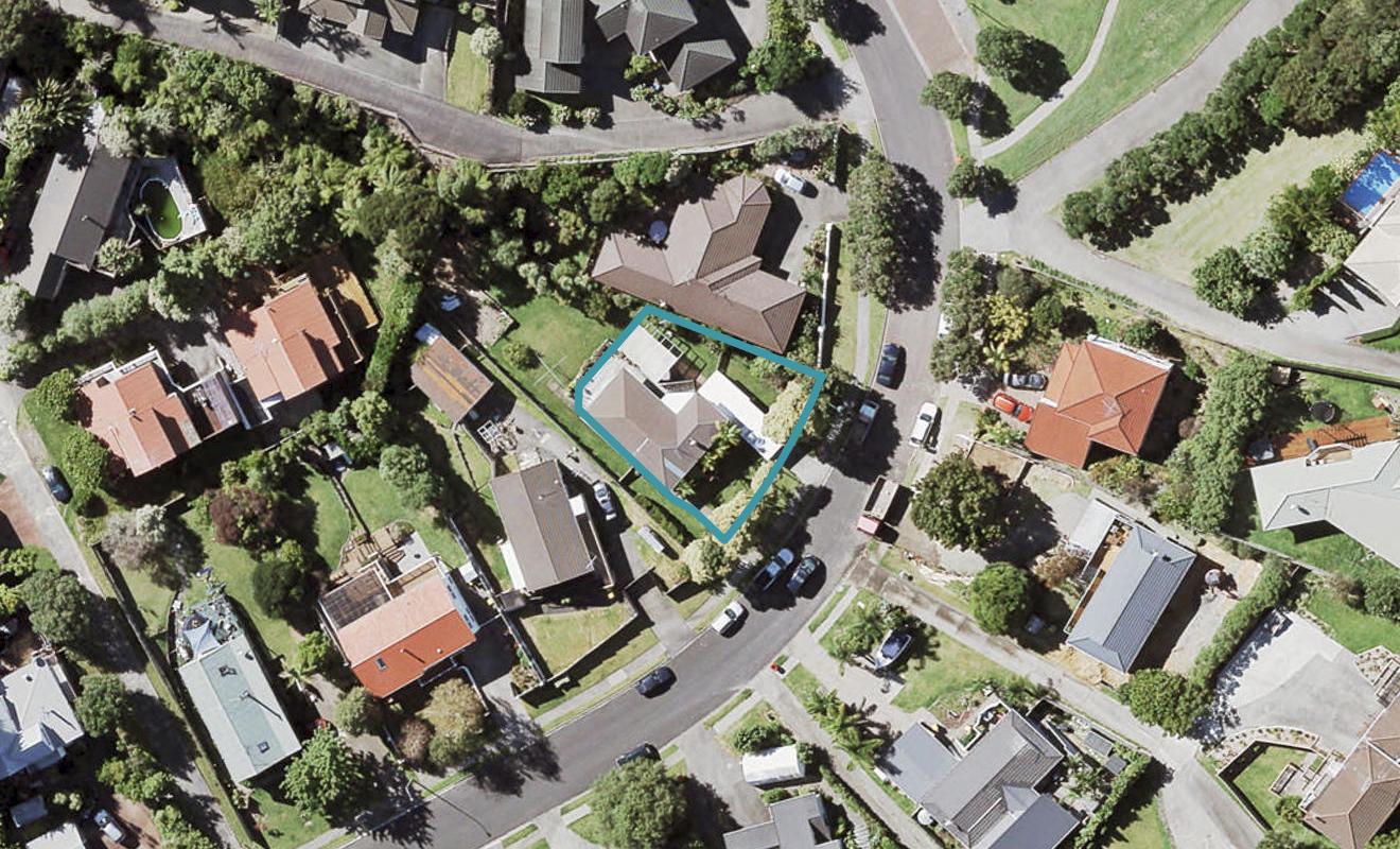 54 Langana Avenue, Browns Bay, Auckland - Carousel 1