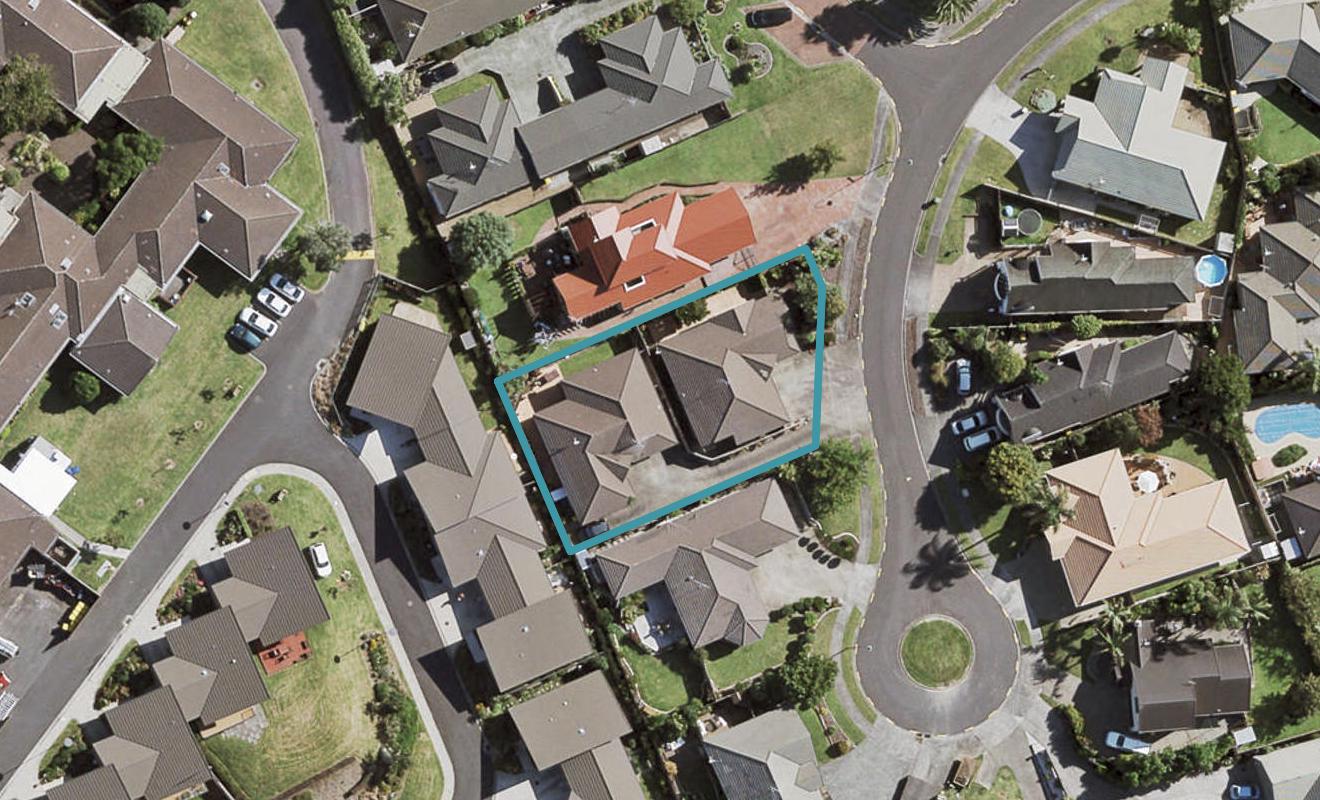 2/11 Pat O'Connor Place, Manurewa, Auckland - Carousel 1