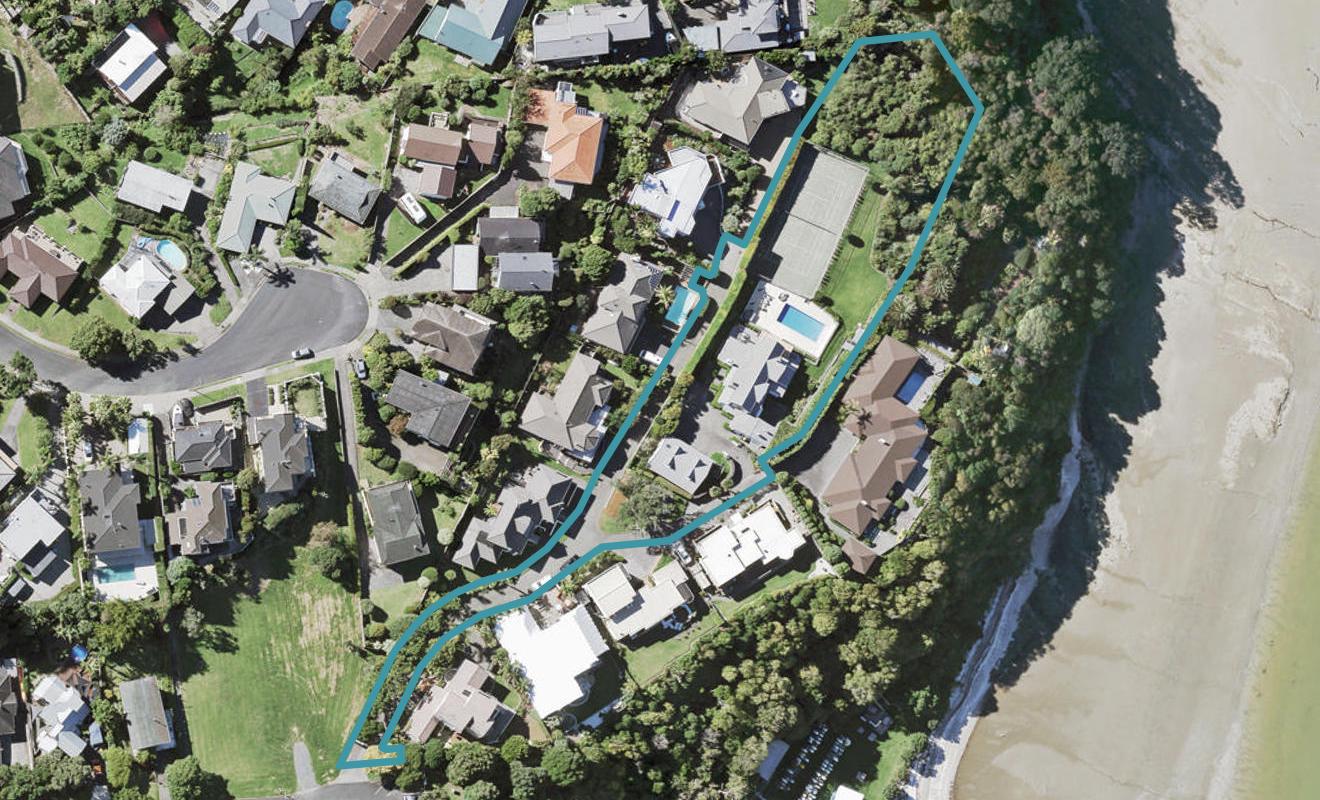218 Sandspit Road, Shelly Park, Auckland - Carousel 1
