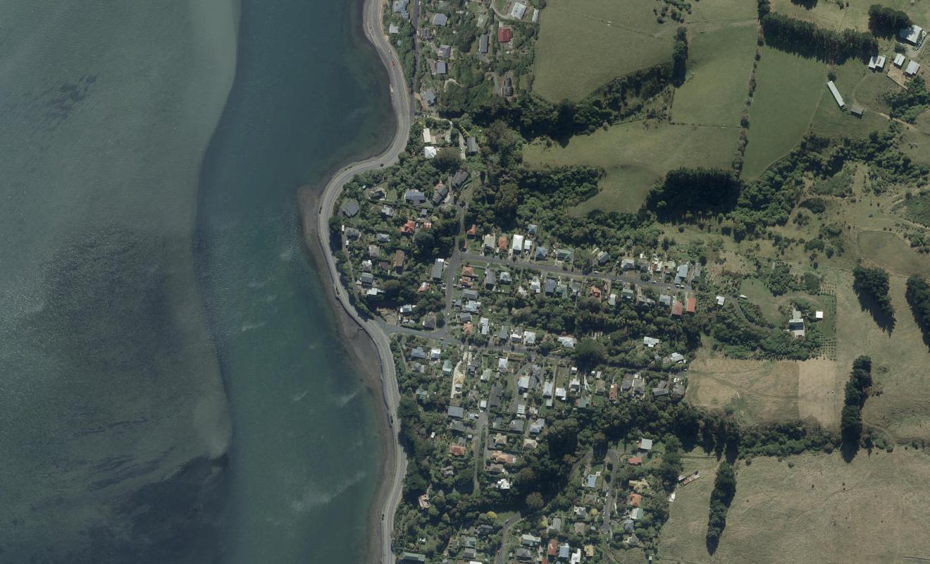 8 Kellas Street, Macandrew Bay, Dunedin - Carousel 1