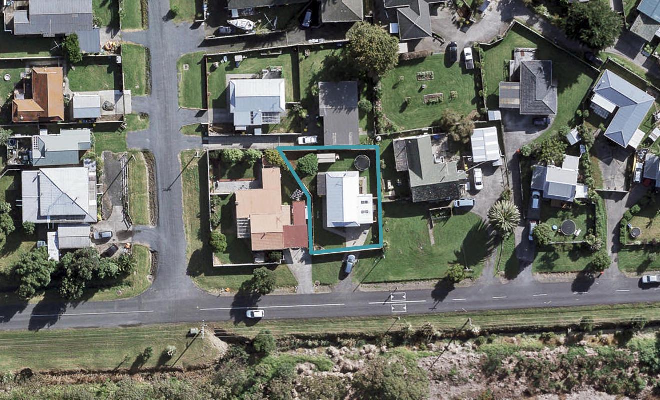 49A Springs Road, Parakai, Helensville - Carousel 1