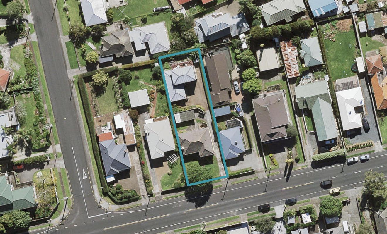 2//20 CHURCH Road, Mangere Bridge, Auckland  - Carousel 1