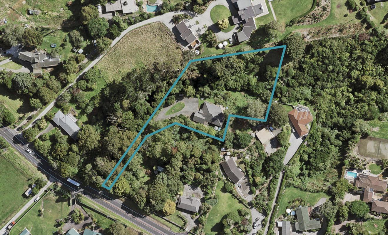 302 Redoubt Road, Totara Park, Auckland - Carousel 1