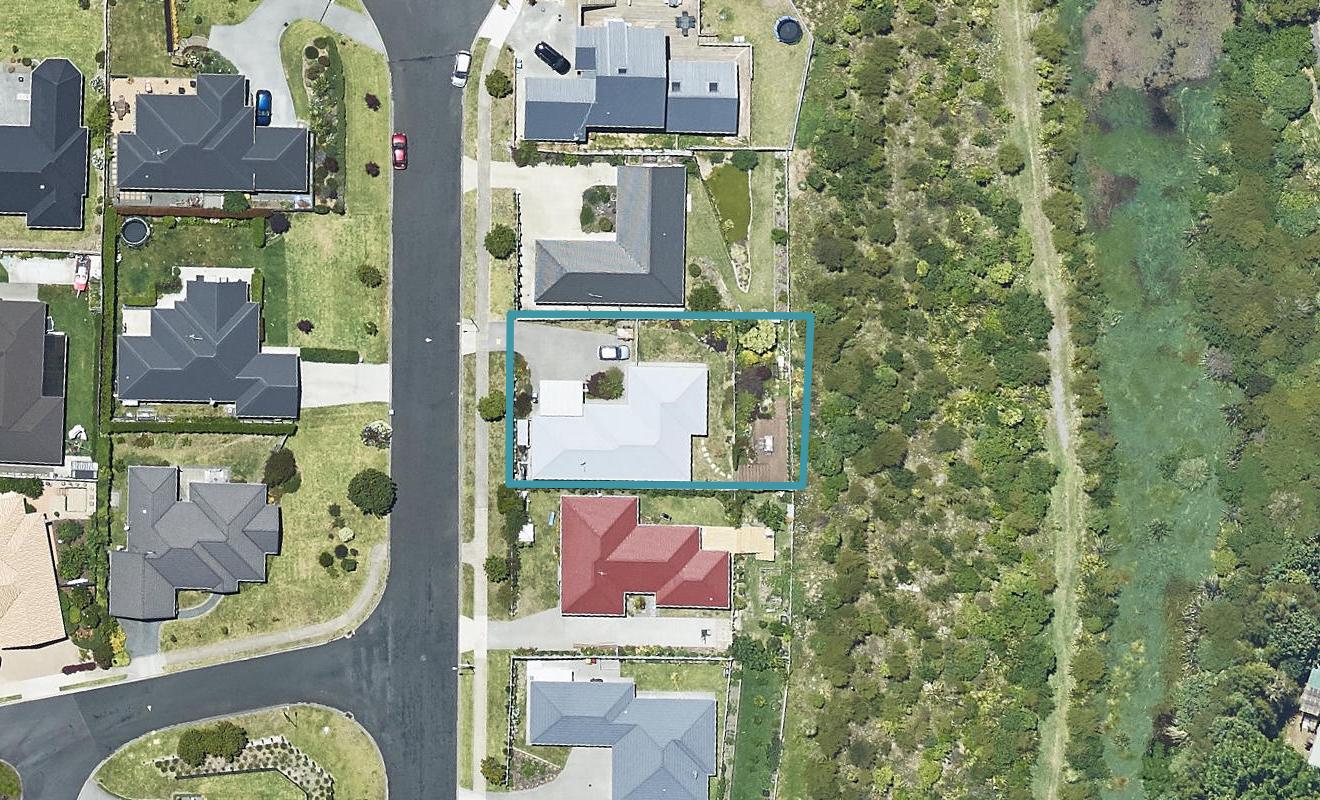 60 Utopia Park Heights, Welcome Bay, Tauranga - Carousel 1