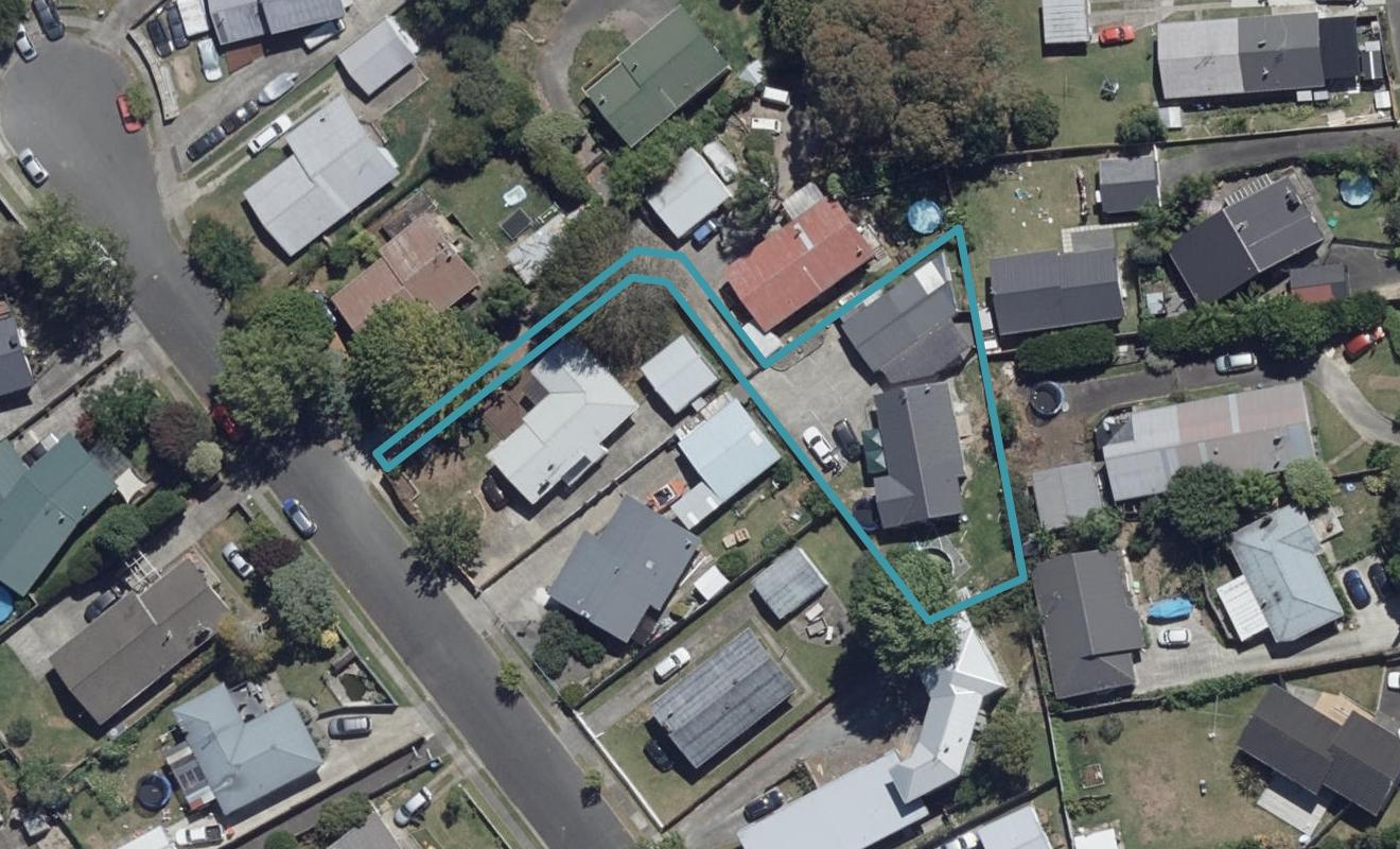 40 Joanna Place, Deanwell, Hamilton - Carousel 1