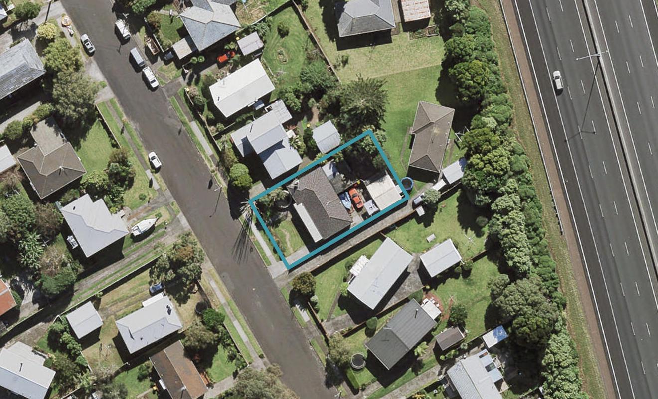 82 Crawford Avenue, Mangere Bridge, Auckland - Carousel 1